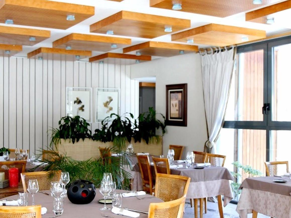 Logis Hotel Les Sapins Le Ménil المظهر الخارجي الصورة